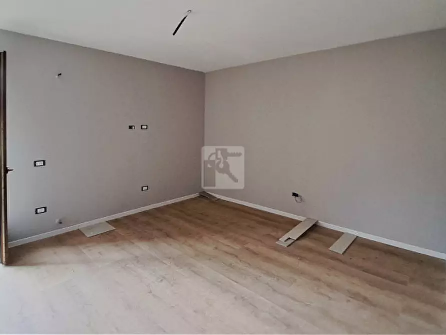 Immagine 12 di Appartamento in vendita  in Via Marconi a Ledro