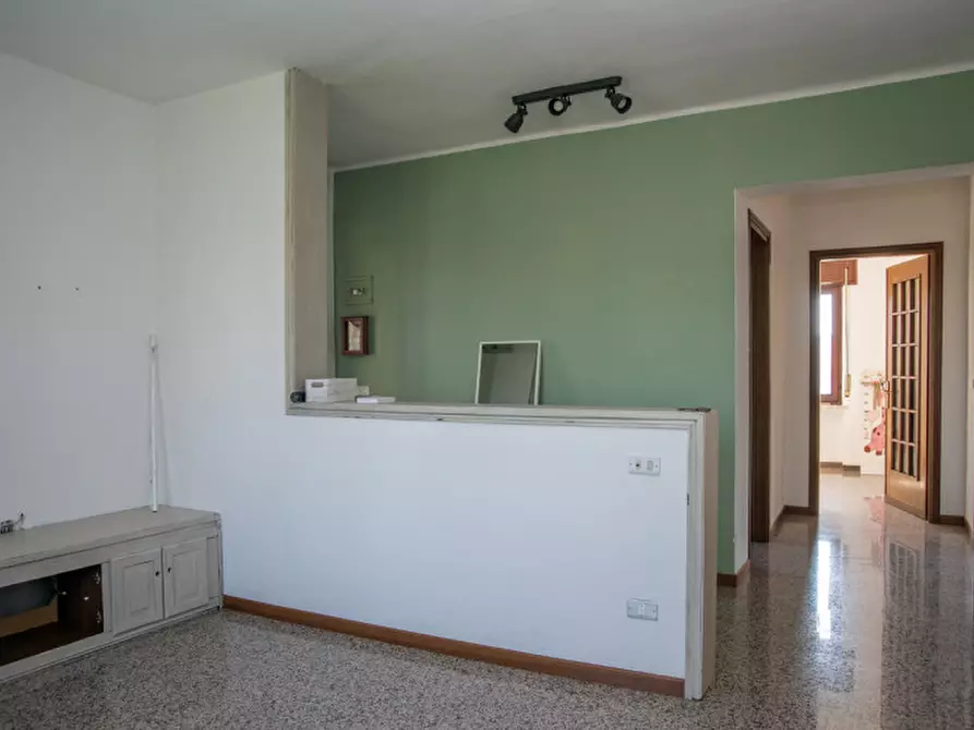 Immagine 6 di Appartamento in vendita  in via lessini a Cerro Veronese