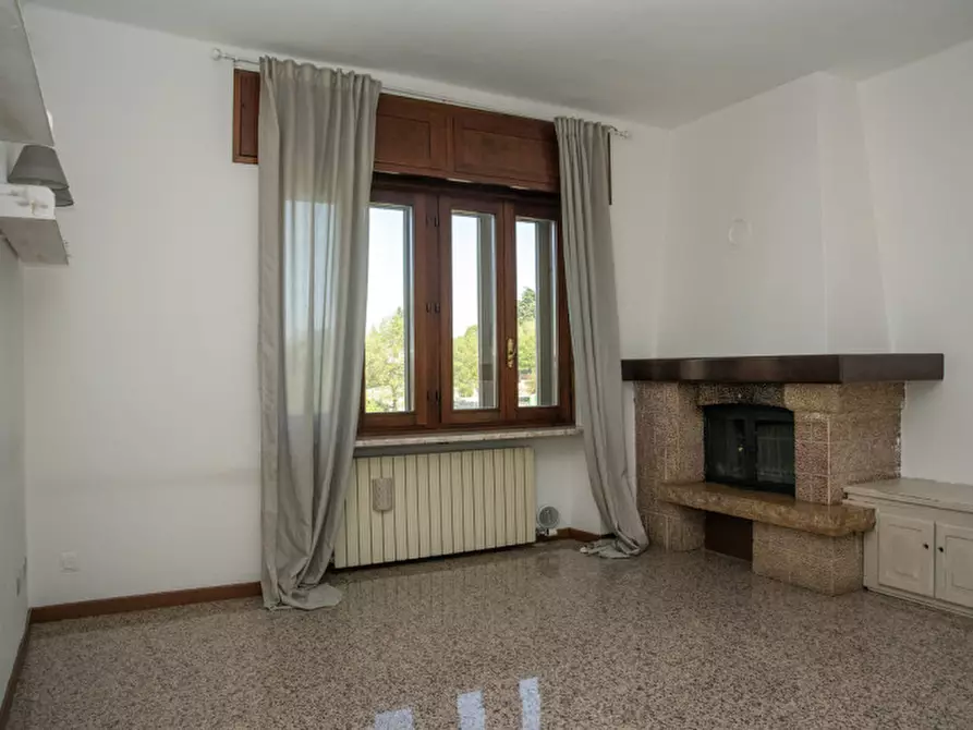 Immagine 8 di Appartamento in vendita  in via lessini a Cerro Veronese