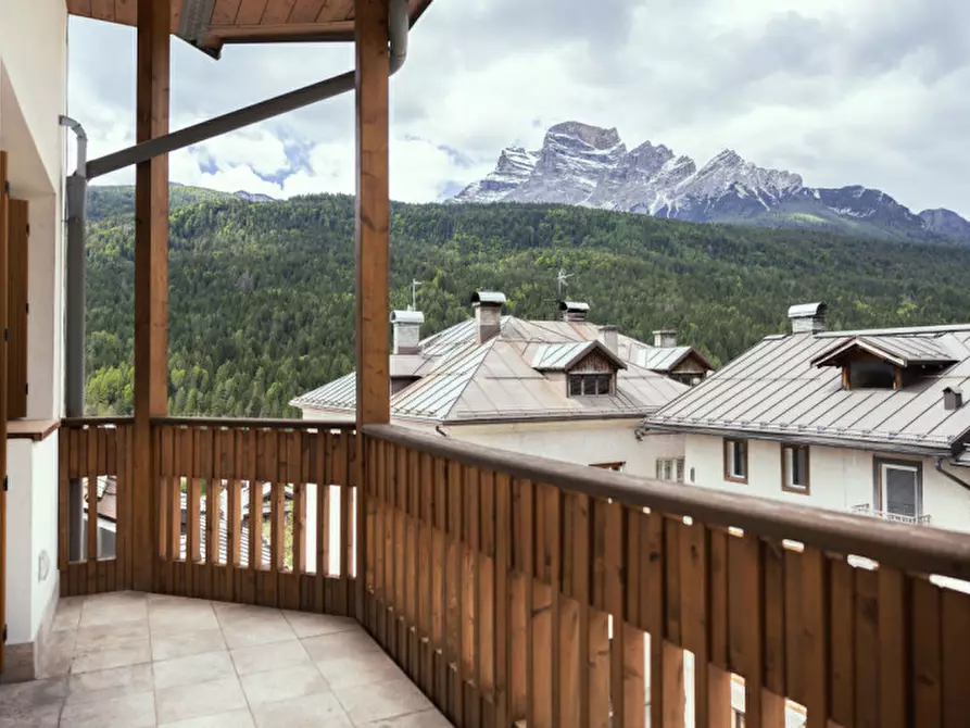 Immagine 10 di Appartamento in vendita  in via pier fortunato calvi 8 a Borca Di Cadore