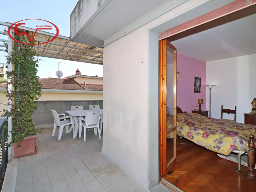 Immagine 15 di Appartamento in vendita  in piazza della repubblica a Montevarchi