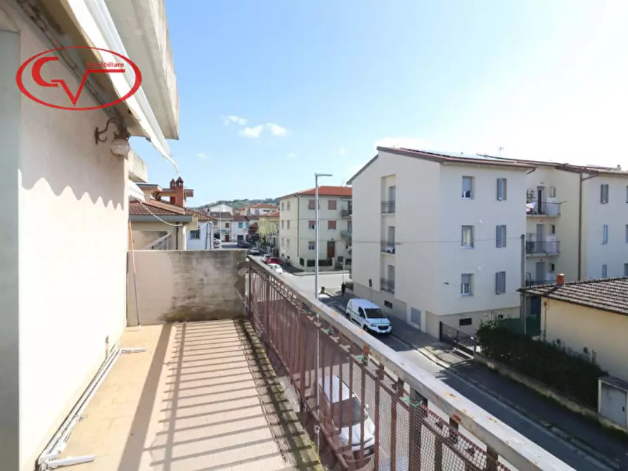 Immagine 30 di Appartamento in vendita  in piazza della repubblica a Montevarchi