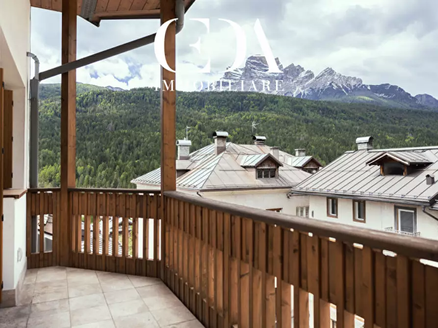 Immagine 9 di Appartamento in vendita  in via pier fortunato calvi 8 a Borca Di Cadore