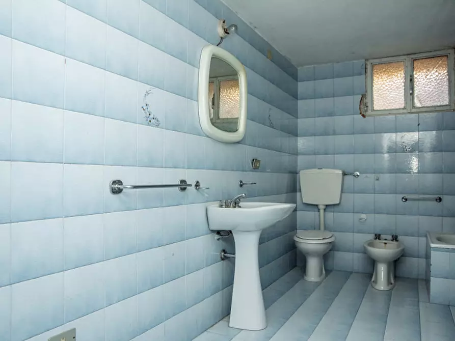 Immagine 6 di Appartamento in vendita  in via lessini a Cerro Veronese