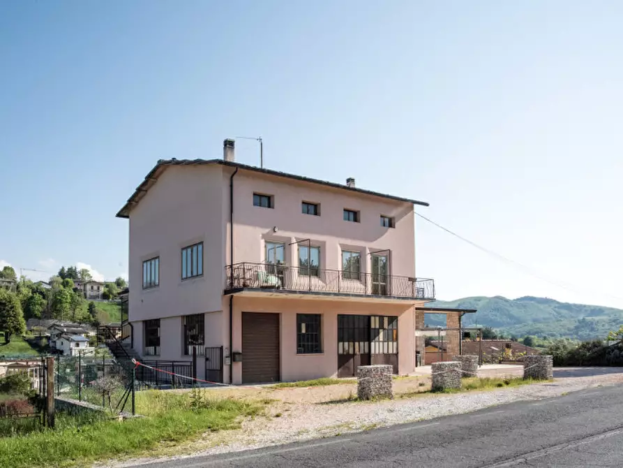 Immagine 8 di Appartamento in vendita  in via lessini a Cerro Veronese