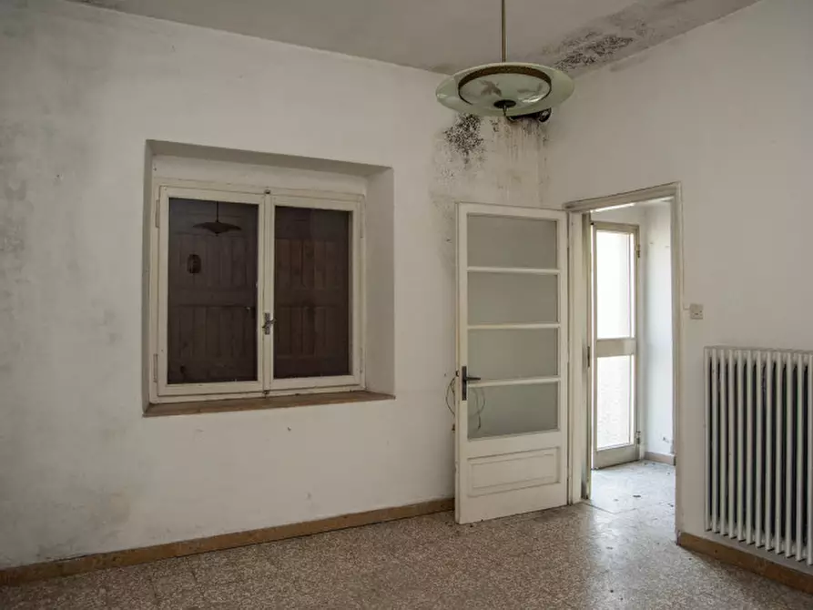 Immagine 10 di Appartamento in vendita  in via lessini a Cerro Veronese