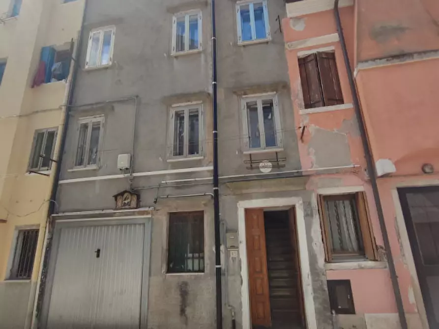 Immagine 3 di Palazzo in vendita  in VIA CALLE  SEMINARIO a Chioggia