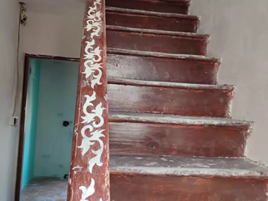 Immagine 4 di Palazzo in vendita  in VIA CALLE  SEMINARIO a Chioggia