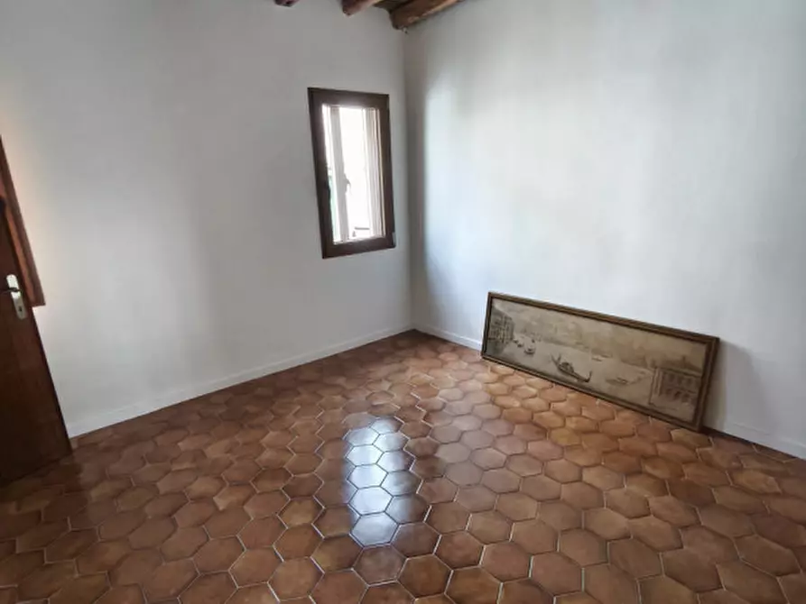 Immagine 19 di Palazzo in vendita  in VIA CALLE  SEMINARIO a Chioggia