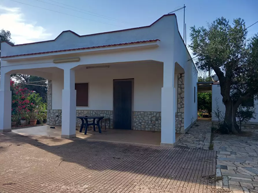 Immagine 3 di Villa in vendita  in C.da Mileto a Latiano