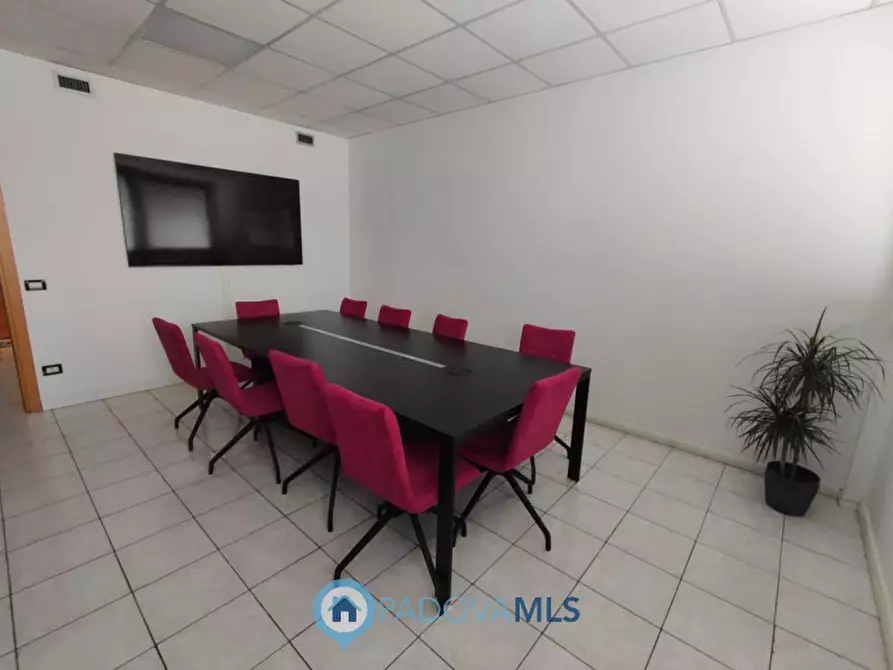 Immagine 9 di Ufficio in vendita  in Viale della Navigazione Interna, 56 a Padova