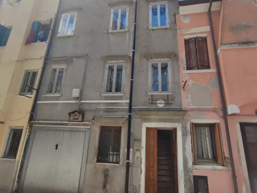 Immagine 1 di Palazzo in vendita  in VIA CALLE  SEMINARIO a Chioggia
