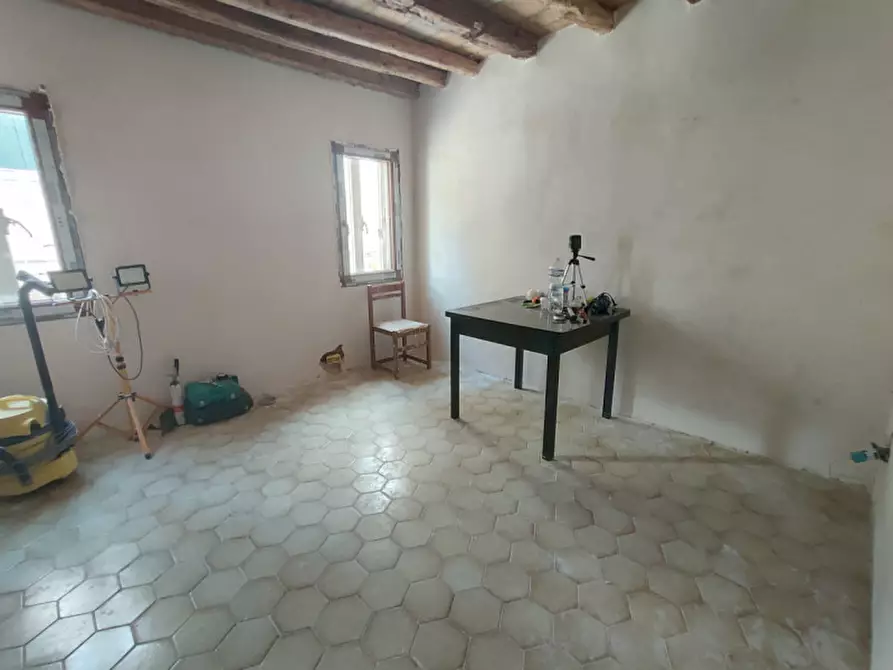Immagine 10 di Palazzo in vendita  in VIA CALLE  SEMINARIO a Chioggia