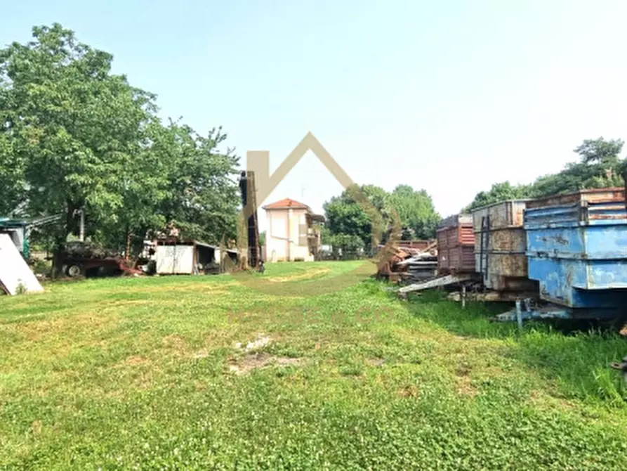 Immagine 38 di Villa in vendita  in Via Vecchia di Gambolò a Vigevano