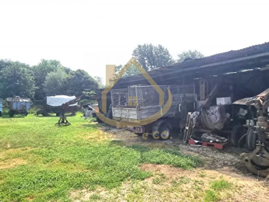 Immagine 42 di Villa in vendita  in Via Vecchia di Gambolò a Vigevano