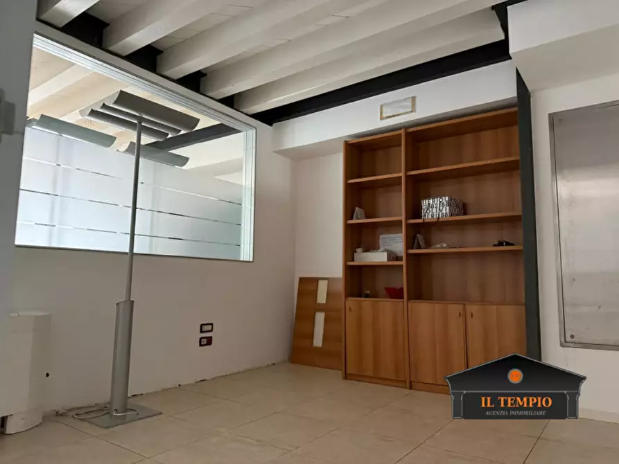 Immagine 16 di Ufficio in affitto  in viale trento a Vicenza