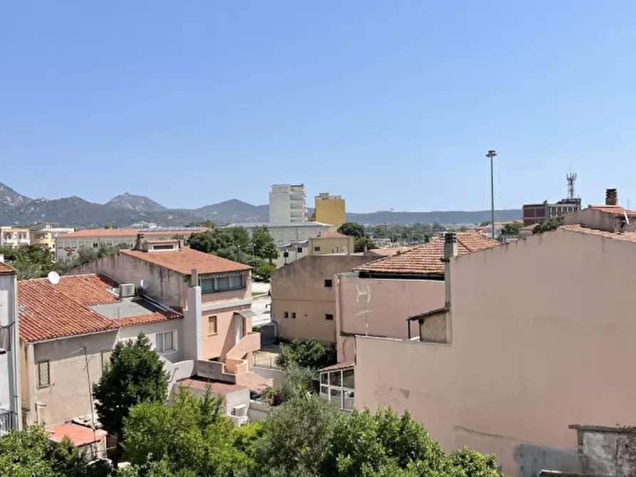 Immagine 23 di Appartamento in vendita  in Via San Simplicio a Olbia