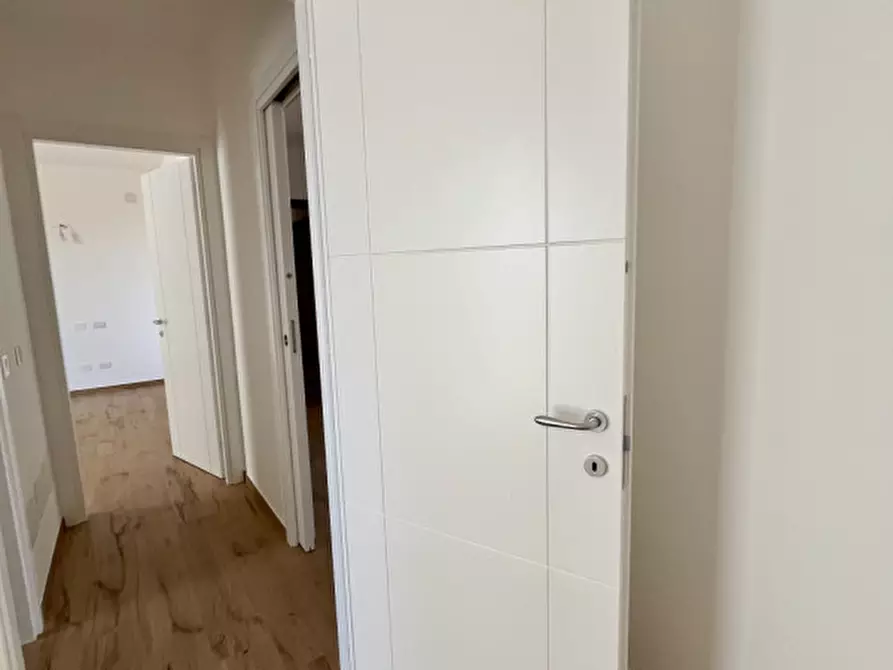 Immagine 27 di Appartamento in vendita  in Via San Simplicio a Olbia