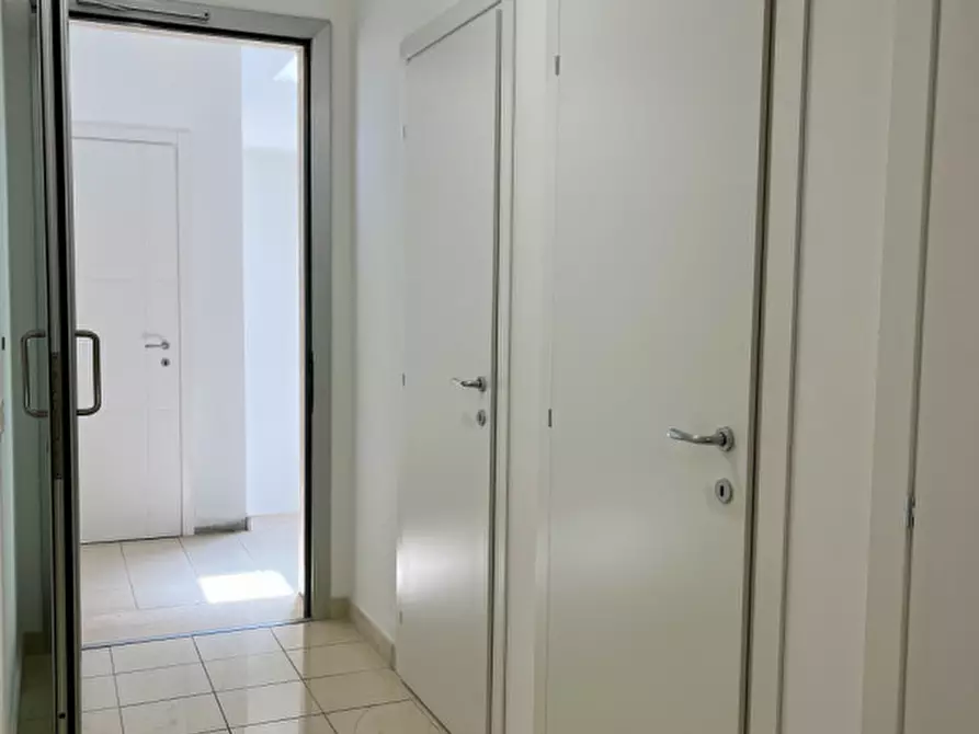 Immagine 37 di Appartamento in vendita  in Via San Simplicio a Olbia