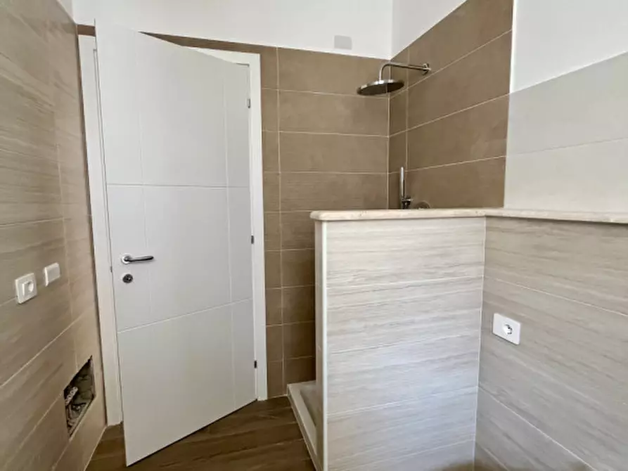 Immagine 49 di Appartamento in vendita  in Via San Simplicio a Olbia