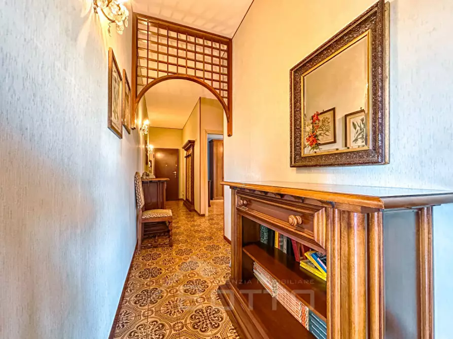 Immagine 8 di Appartamento in vendita  in Viale Guglielmo Marconi, 72 a Gattinara