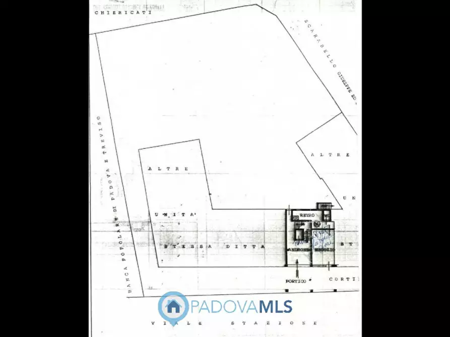 Immagine 3 di Negozio in vendita  in Viale Stazione a Montegrotto Terme