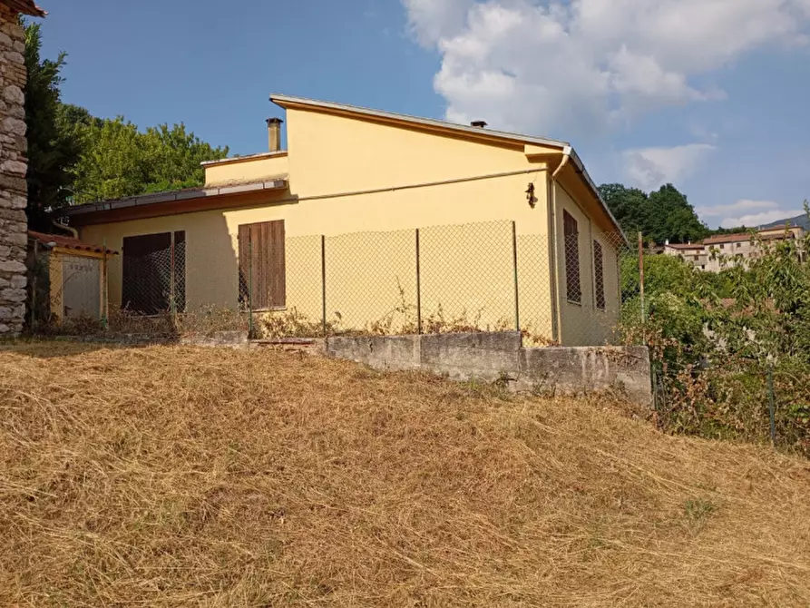 Immagine 5 di Villa in vendita  in via dei campi a Micigliano