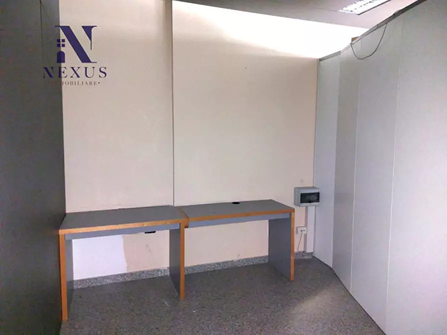 Immagine 13 di Negozio in affitto  in Via Roma 145-147 a Fano