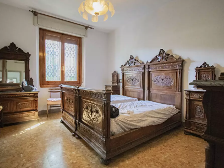 Immagine 8 di Casa indipendente in vendita  a Prato