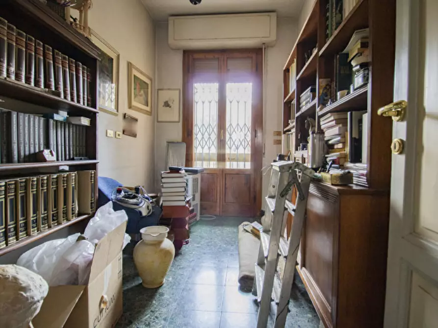 Immagine 11 di Casa indipendente in vendita  a Prato