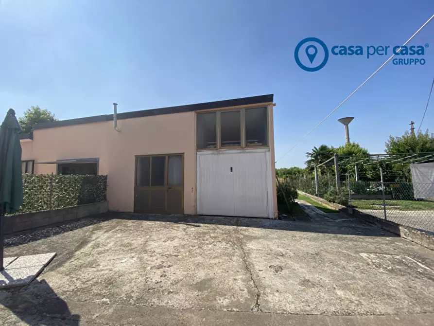 Immagine 30 di Casa bifamiliare in vendita  in Papozze, Via Morandi a Papozze