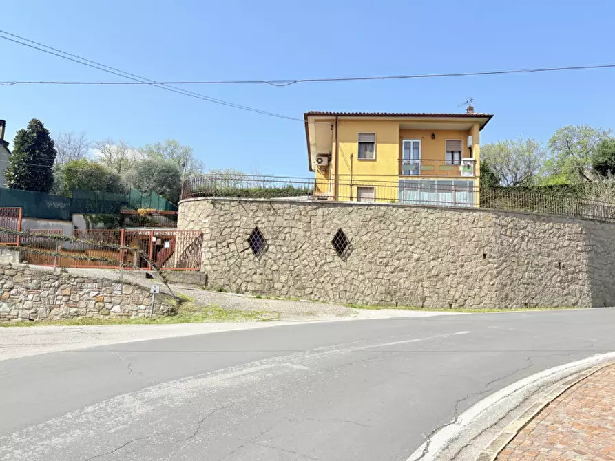 Immagine 2 di Appartamento in vendita  in VIA COSTA n. 36B Piano 1 a Arqua' Petrarca