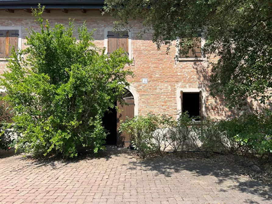 Immagine 1 di Casa trifamiliare in vendita  in Via Brandoli Centro a San Prospero