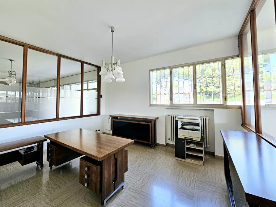 Immagine 7 di Capannone industriale in vendita  in VIA DESERTO a Este