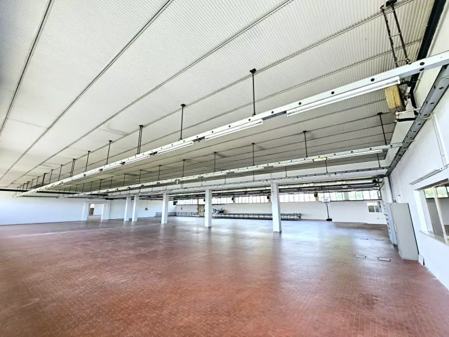 Immagine 9 di Capannone industriale in vendita  in VIA DESERTO a Este