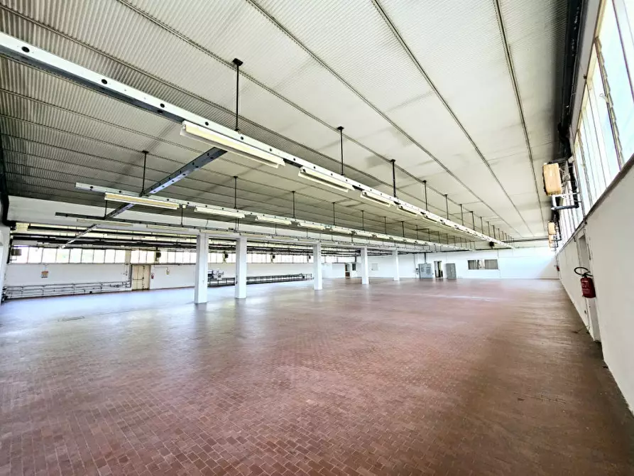 Immagine 10 di Capannone industriale in vendita  in VIA DESERTO a Este