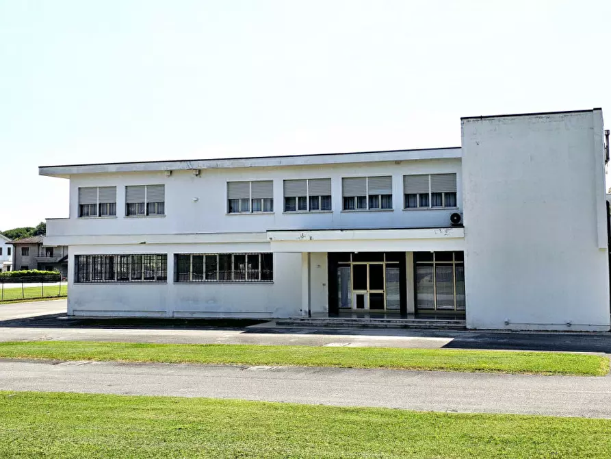 Immagine 15 di Capannone industriale in vendita  in VIA DESERTO a Este