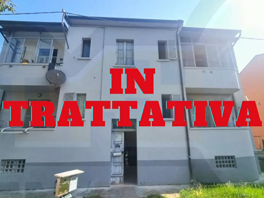 Immagine 1 di Appartamento in vendita  in via grmasci a Massa Lombarda