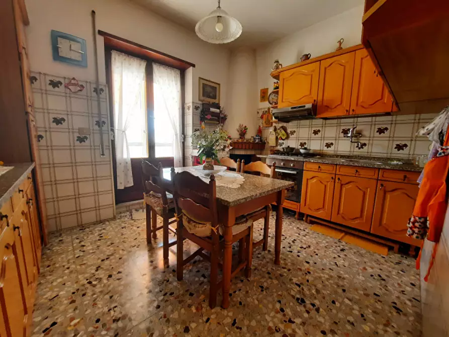 Immagine 8 di Appartamento in vendita  in VIA NINO BIXIO a Marino