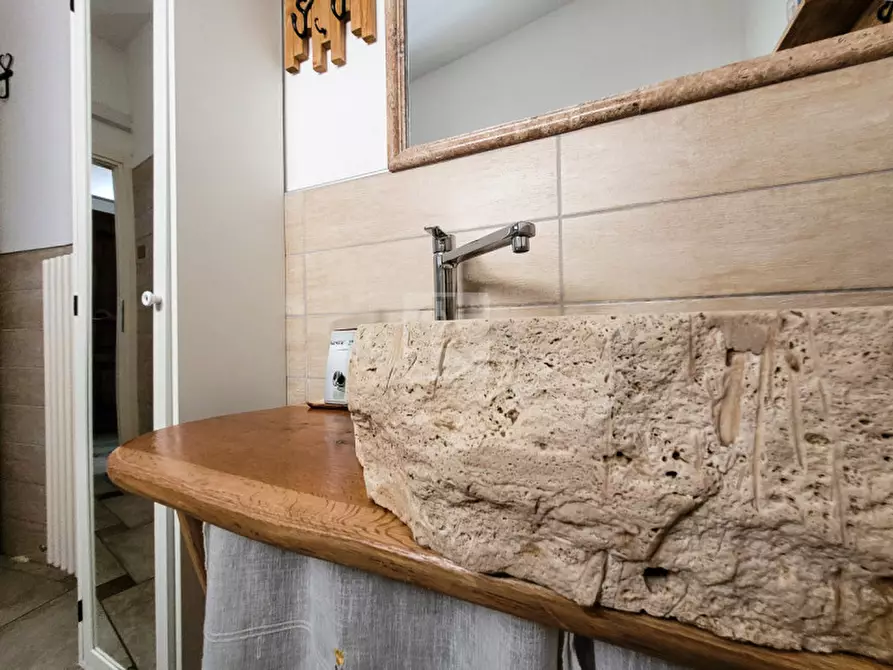 Immagine 11 di Appartamento in vendita  in Via Roma a Dro