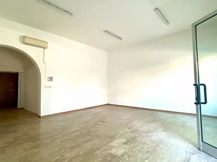 Immagine 2 di Negozio in vendita  in Via borsara 12 a Bastiglia