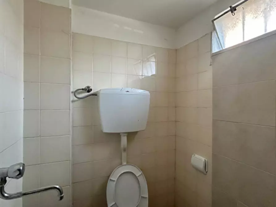 Immagine 6 di Negozio in vendita  in Via borsara 12 a Bastiglia