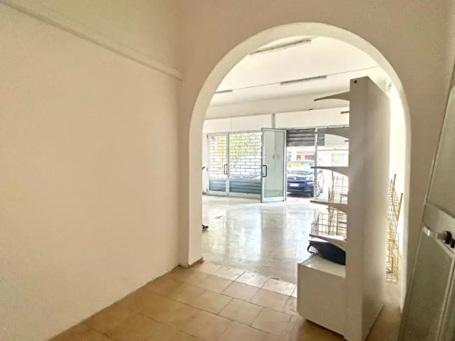 Immagine 7 di Negozio in vendita  in Via borsara 12 a Bastiglia