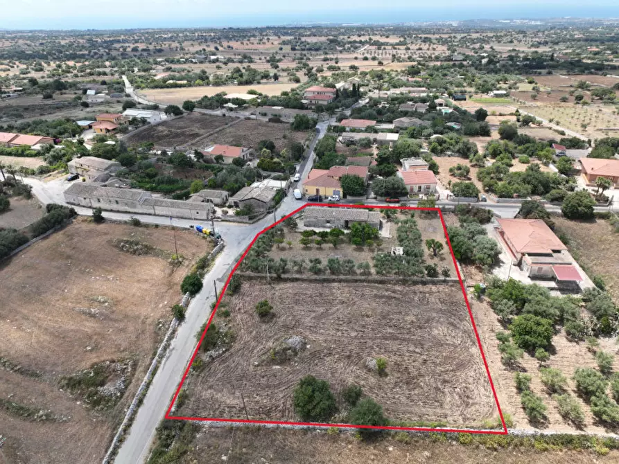 Immagine 2 di Casa indipendente in vendita  a Modica