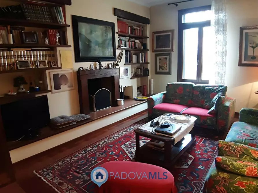 Immagine 1 di Villa in vendita  in Via Trento e Trieste a Monselice