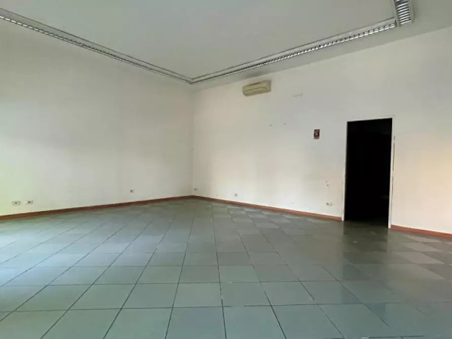 Immagine 4 di Negozio in vendita  in Via Al Donatore di Sangue a Bastiglia