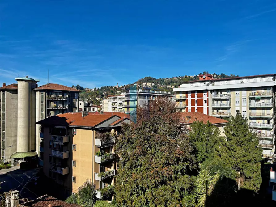 Immagine 17 di Appartamento in vendita  in Via Giuseppe Mazzini a Bergamo