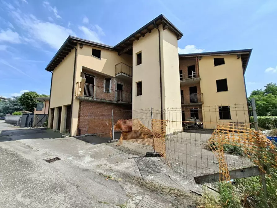 Immagine 1 di Appartamento in vendita  in Viale Loreto, 27039 Sannazzaro de' Burgondi PV, Italia a Sannazzaro De' Burgondi