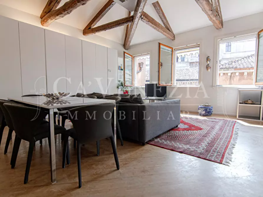 Immagine 3 di Appartamento in vendita  a Venezia