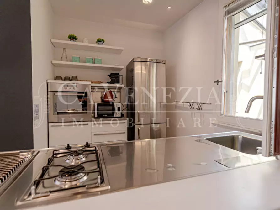 Immagine 9 di Appartamento in vendita  a Venezia